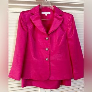 Nipon Boutique Bright Pink Size 8 Skirt Suit